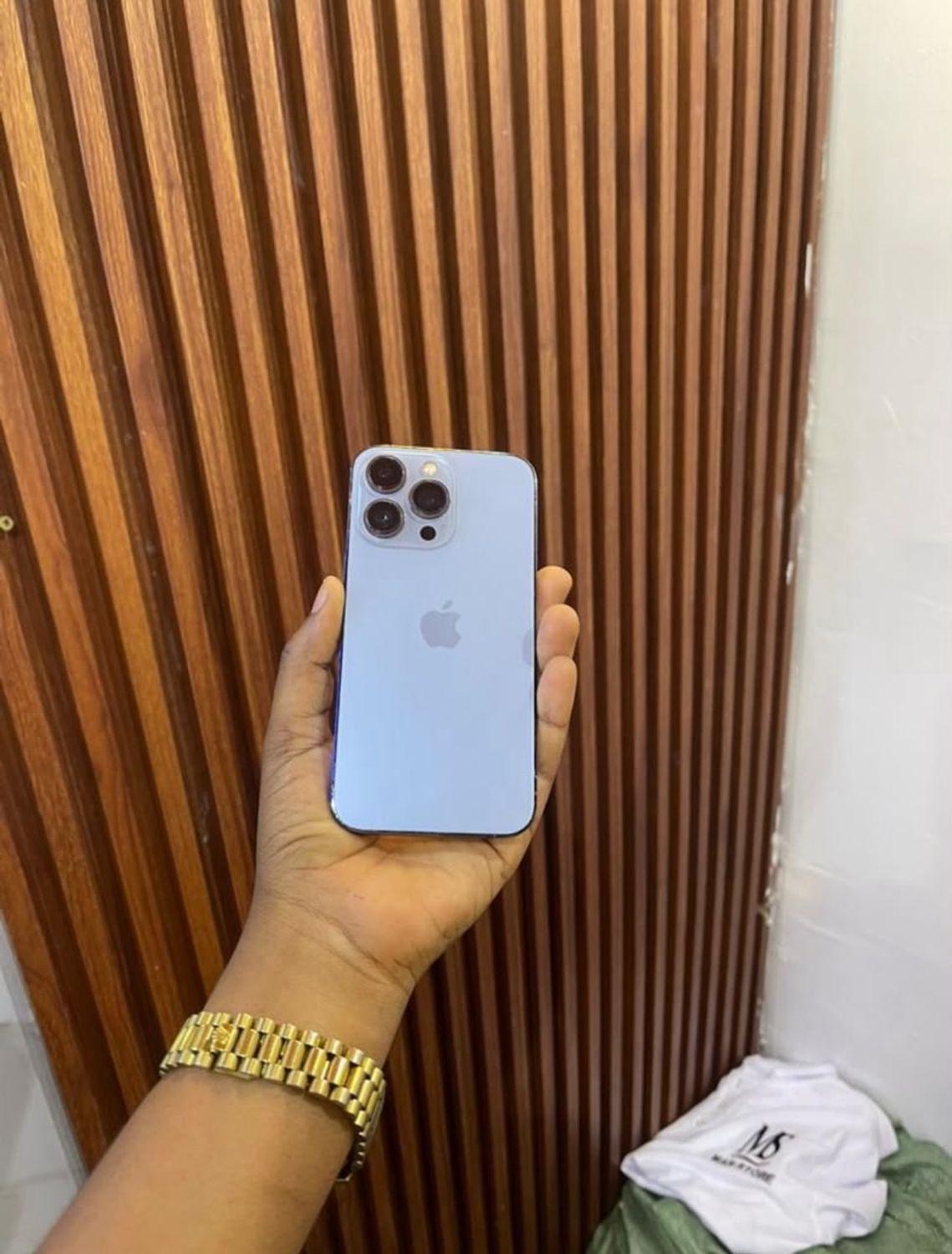 iPhone 13 pro 1